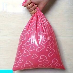 10pcs Small Pink Heart Patterned Bags and 10 stickers